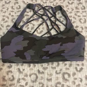 Lululemon sports bra. Size 6.